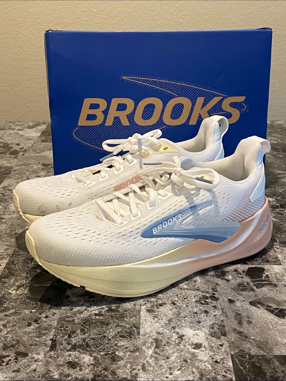 Brooks Women's White Blue Pink Gradient Running Shoes